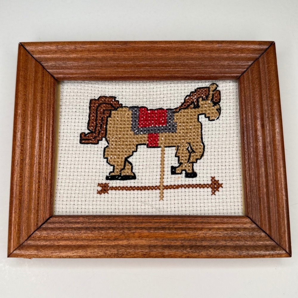 Vintage Horse Weathervane Framed Cross Stitch Needlepoint Art Wood Frame 5x4